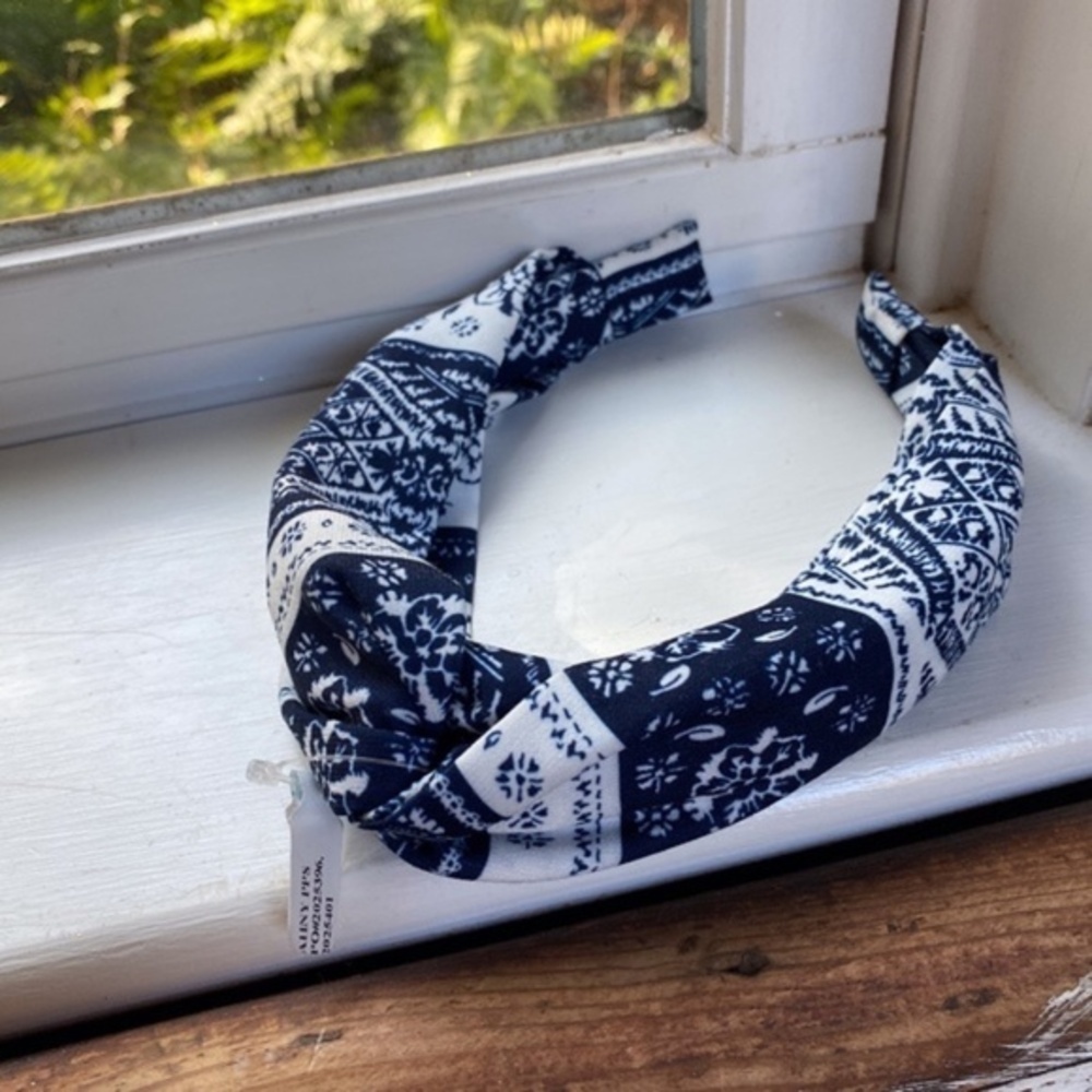 Anthropologie Janie Blue Floral Twist Headband